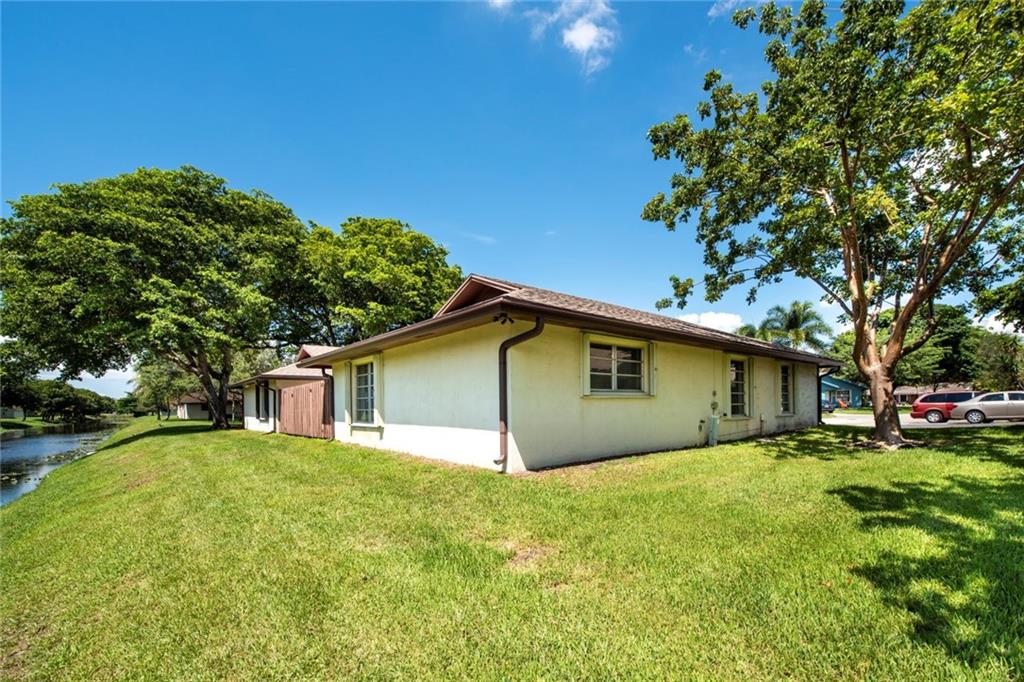 Isla Merita Homes VI Cond - Residential Lease