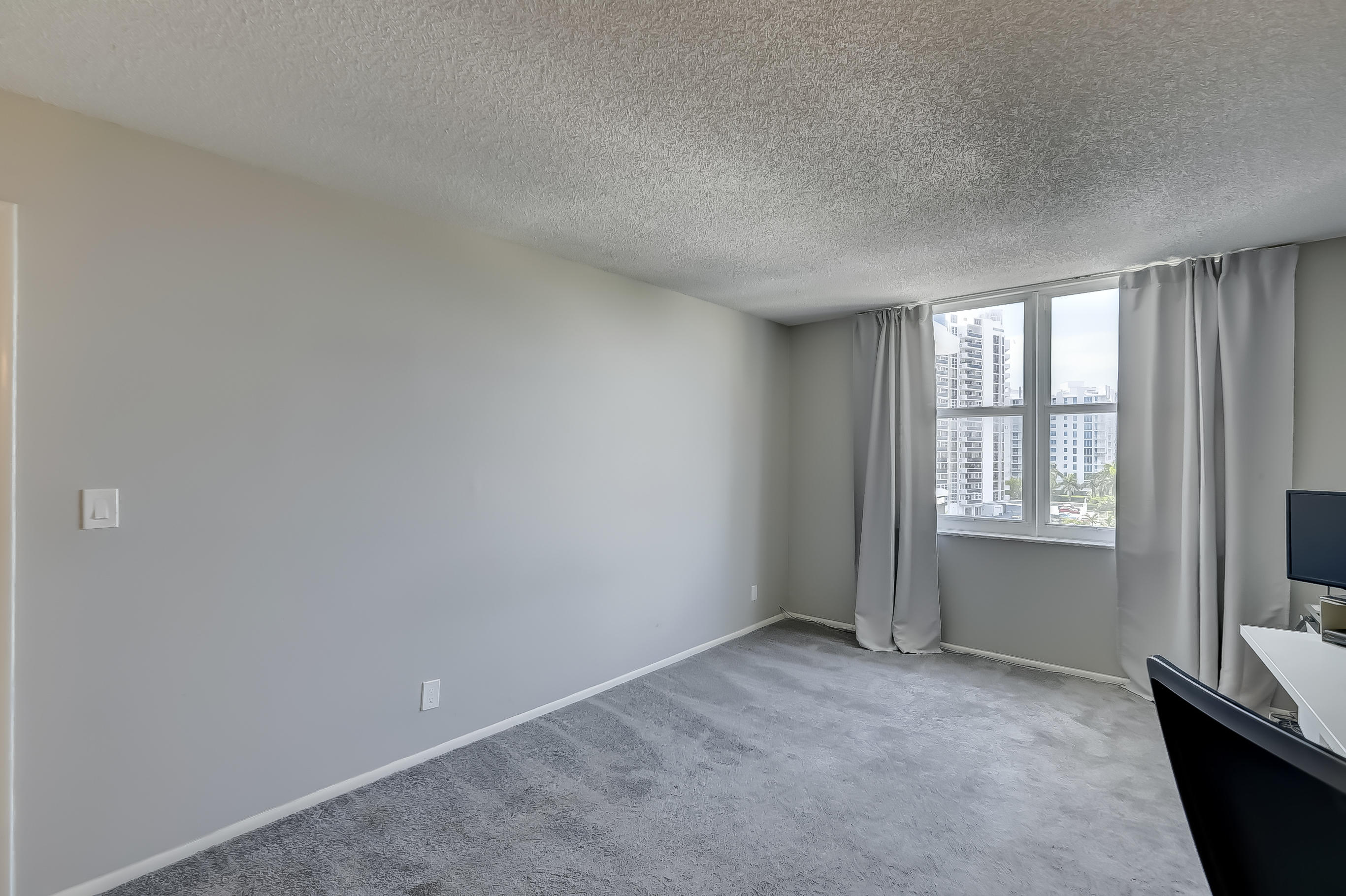 BERKLEY SOUTH CONDO - Residential