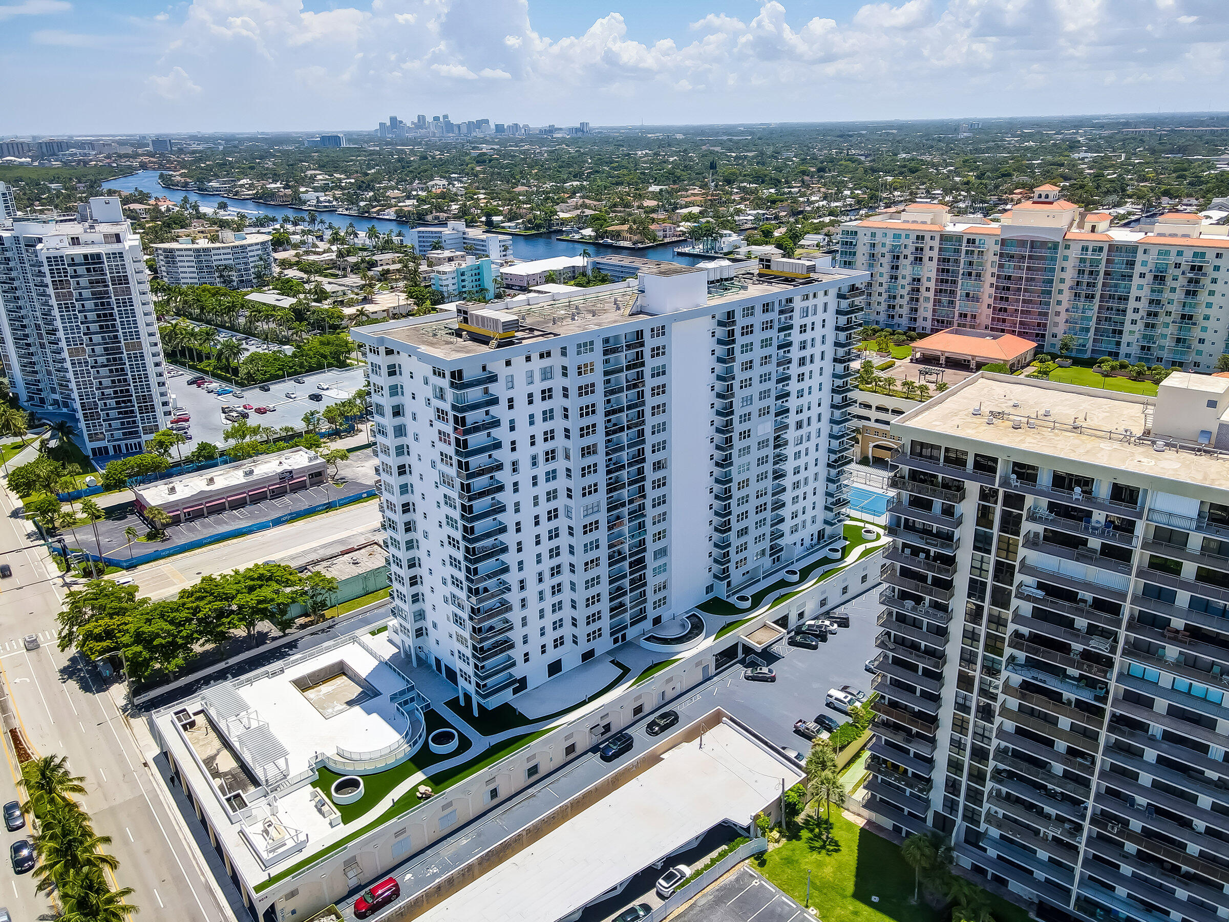 BERKLEY SOUTH CONDO - Residential