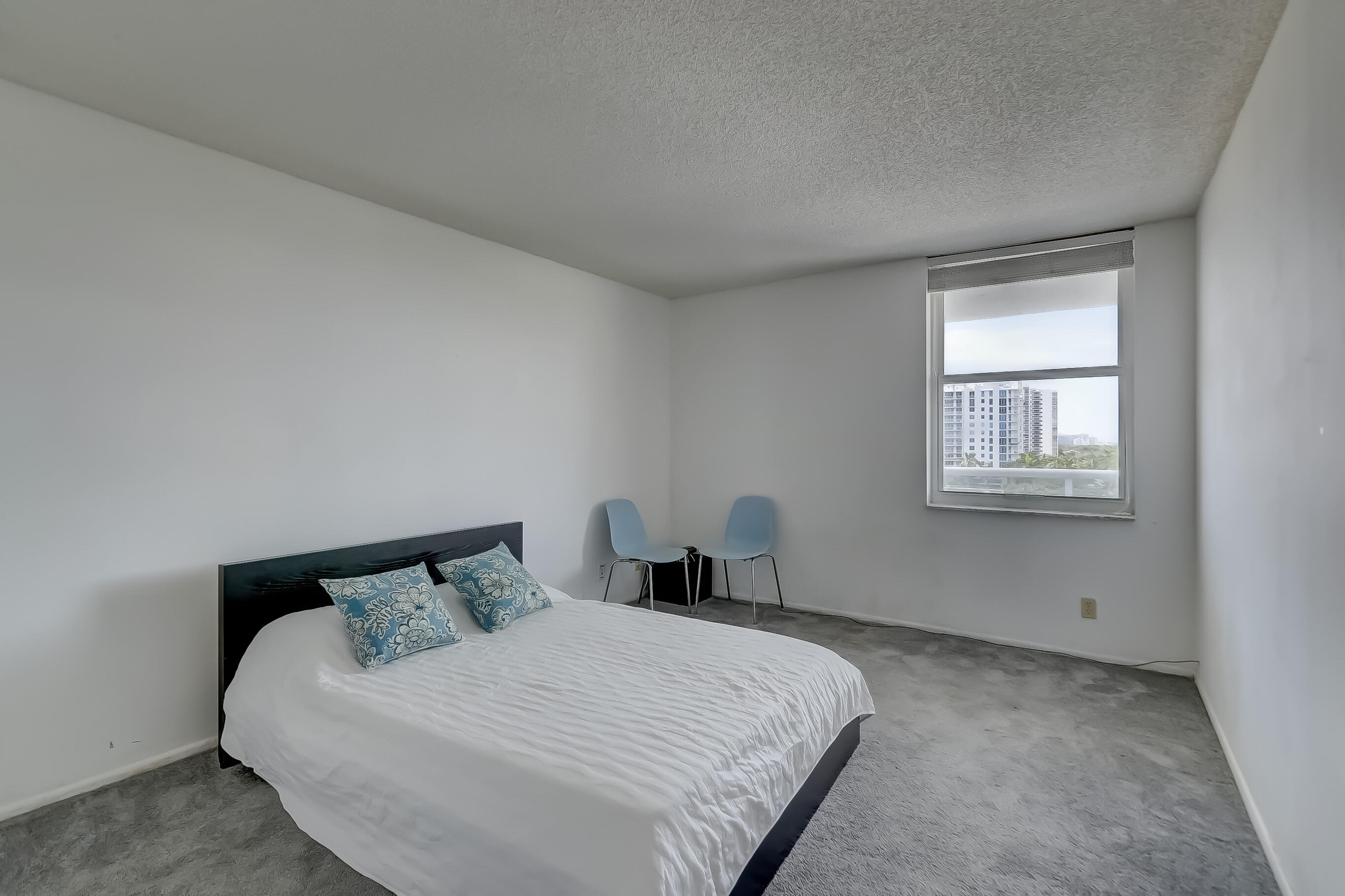 BERKLEY SOUTH CONDO - Residential