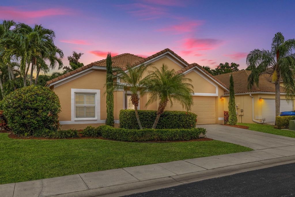 Photo of 133 St Michaels Court, Jupiter, FL 33458 (MLS # R10975913)