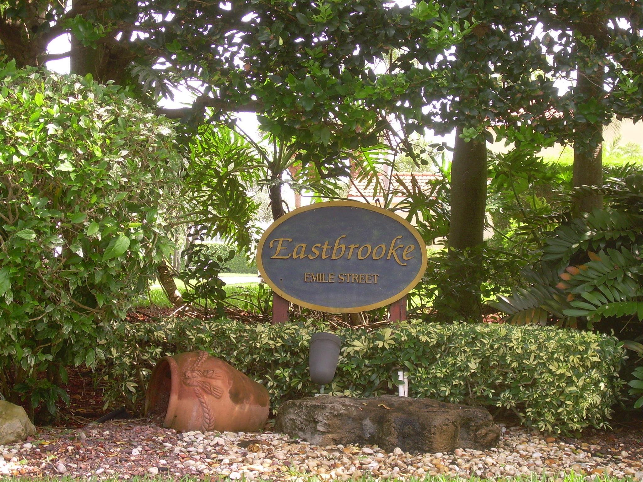EASTBROOKE COACH HOMES CO - Residential Lease
