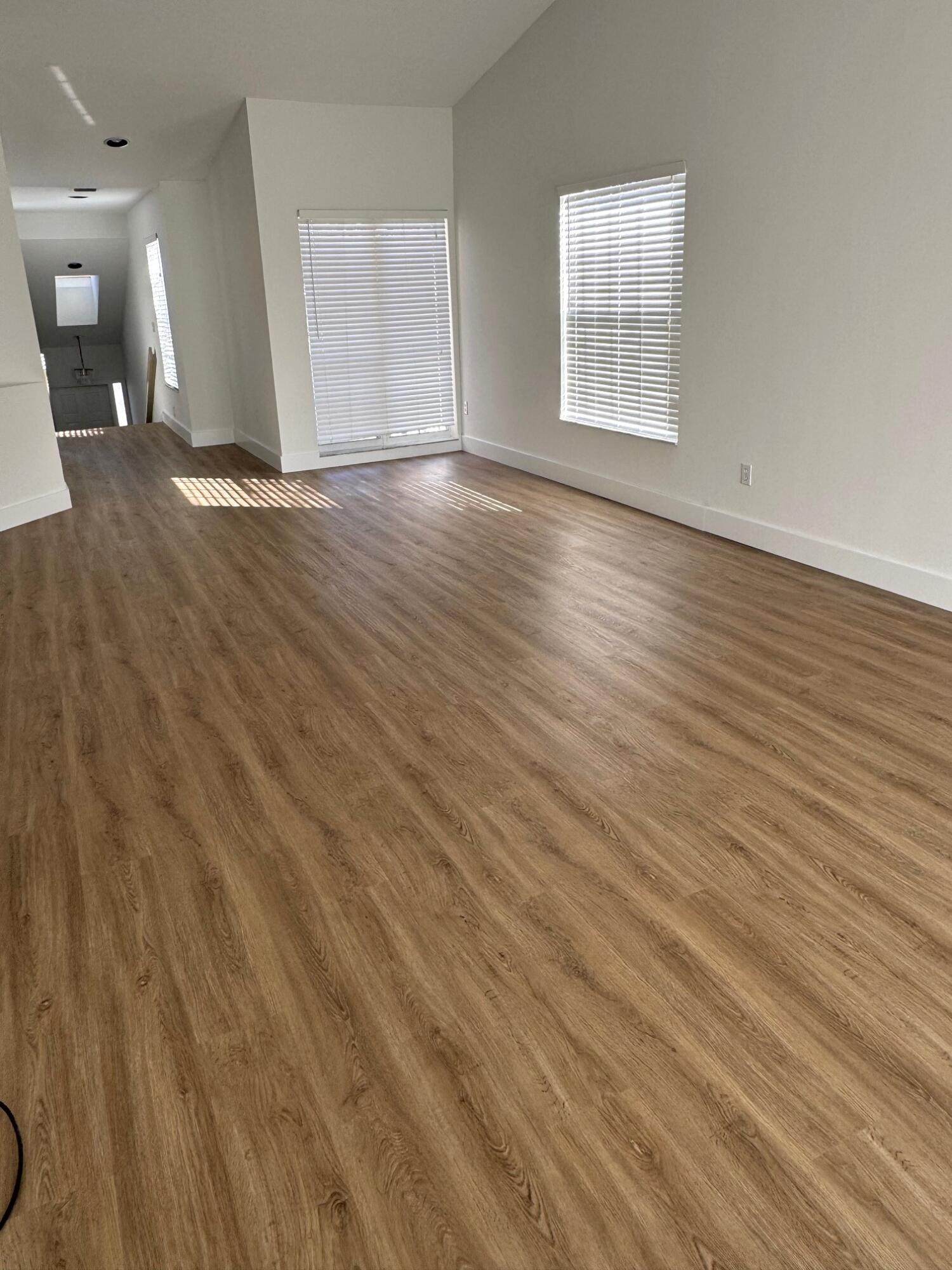 EASTBROOKE COACH HOMES CONDO - Residential Lease