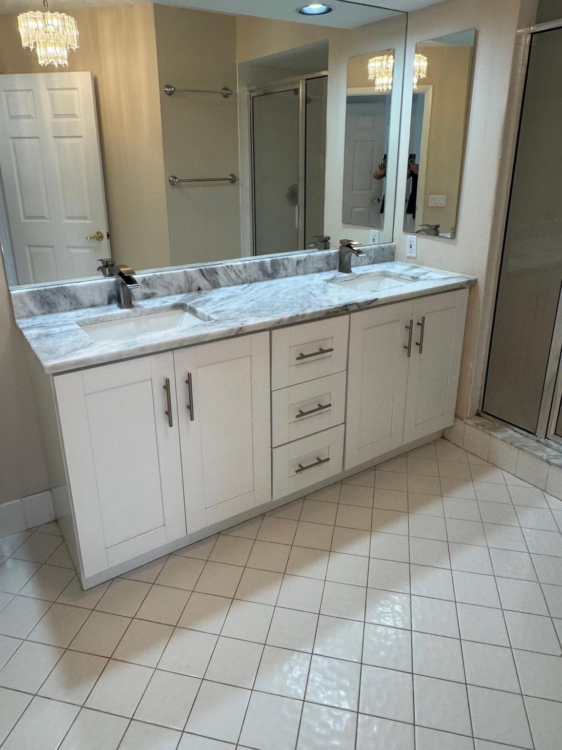 EASTBROOKE COACH HOMES CO - Residential Lease