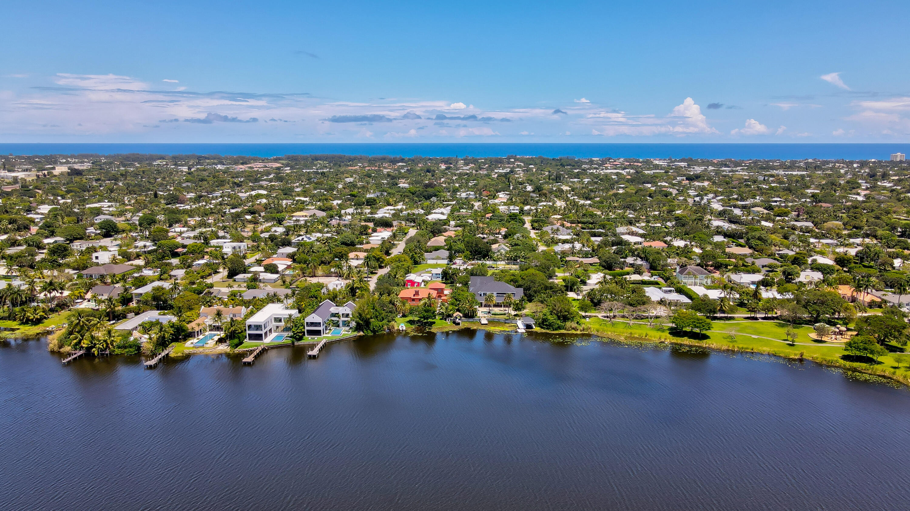 ESTATES MANGO DE PARIS - Residential