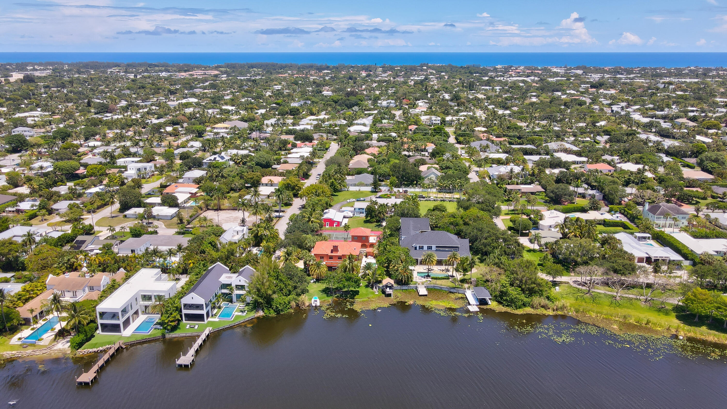 ESTATES MANGO DE PARIS - Residential