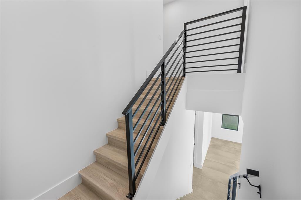 EDGEWOOD - Residential