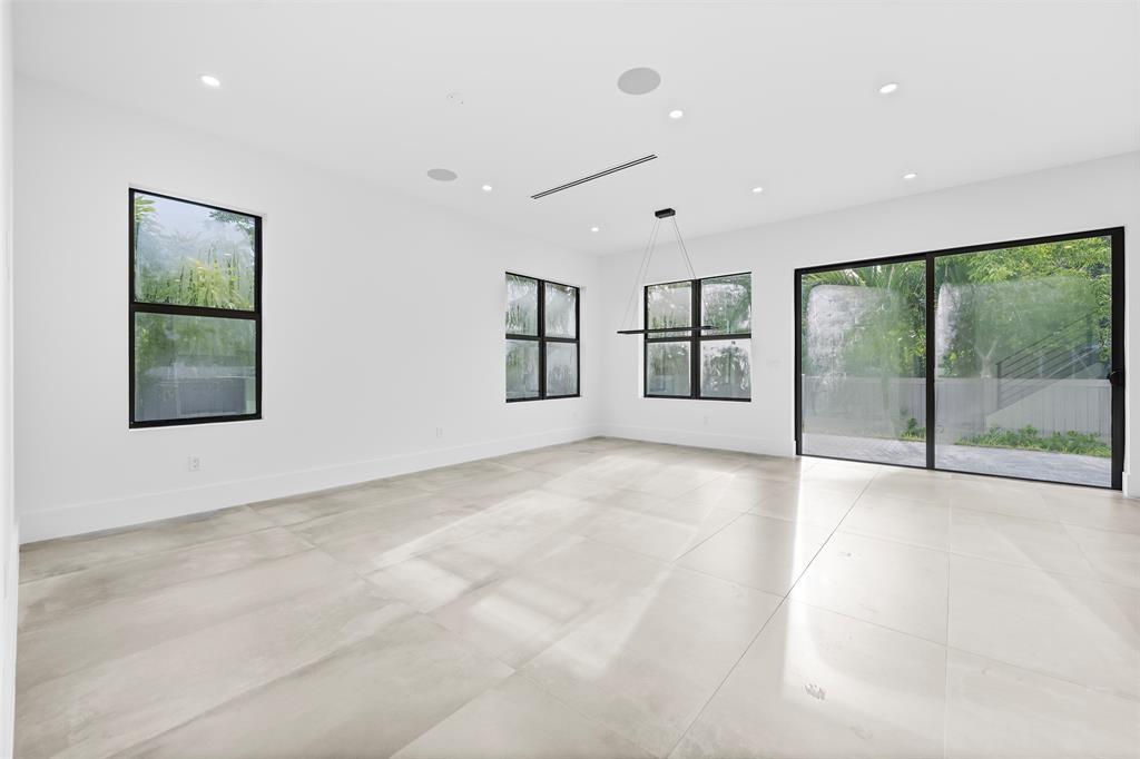 EDGEWOOD - Residential