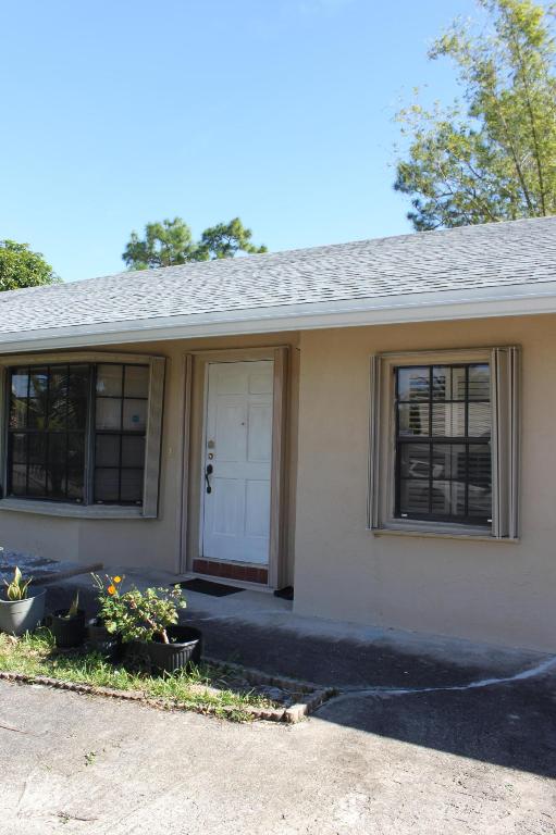 WEST DEERFIELD BEACH - Residential Lease