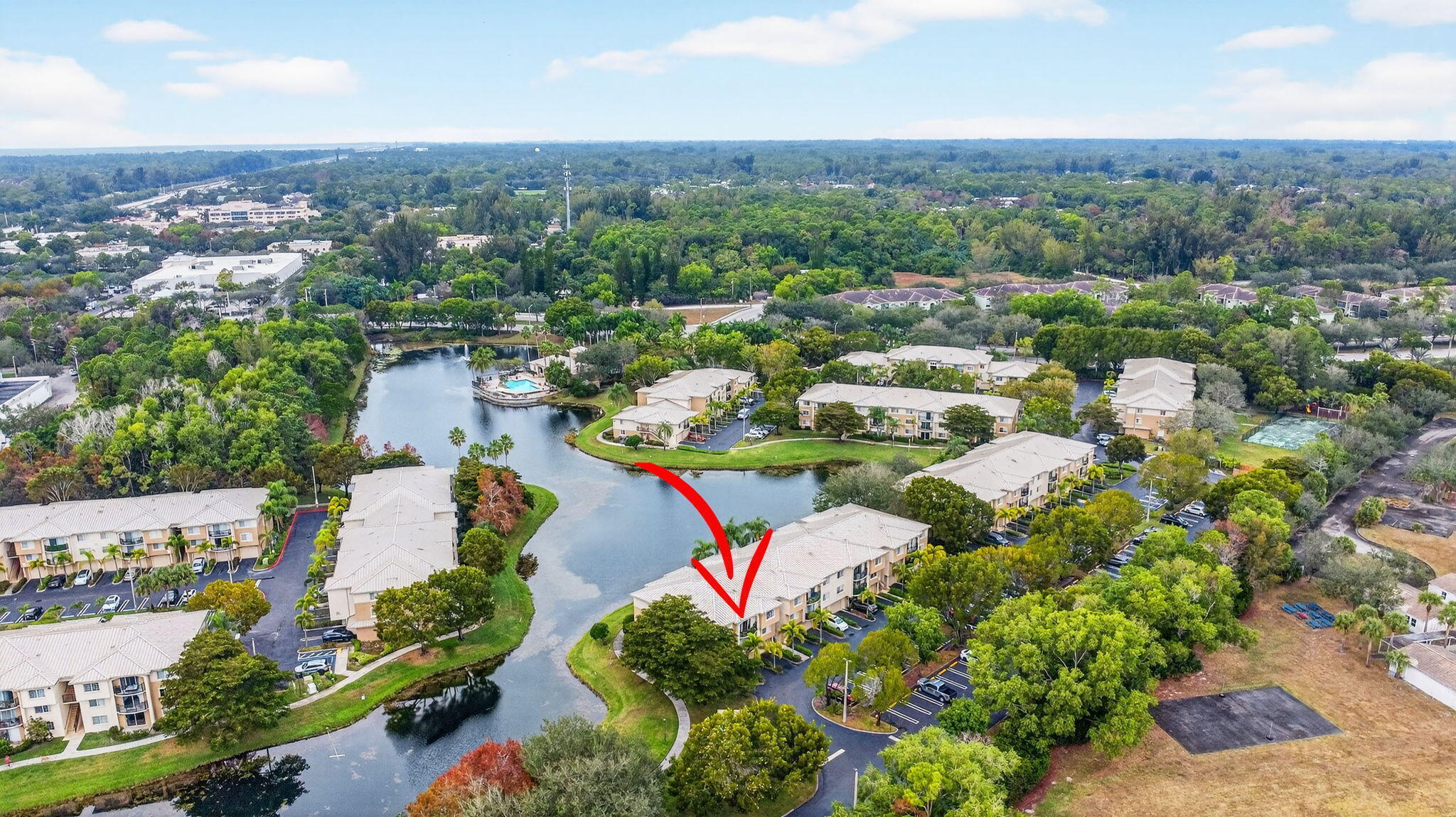GRAND VIEW AT CRESTWOOD CONDO - Residential