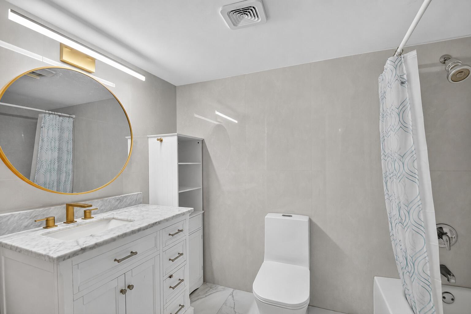 GRAND VIEW AT CRESTWOOD CONDO - Residential