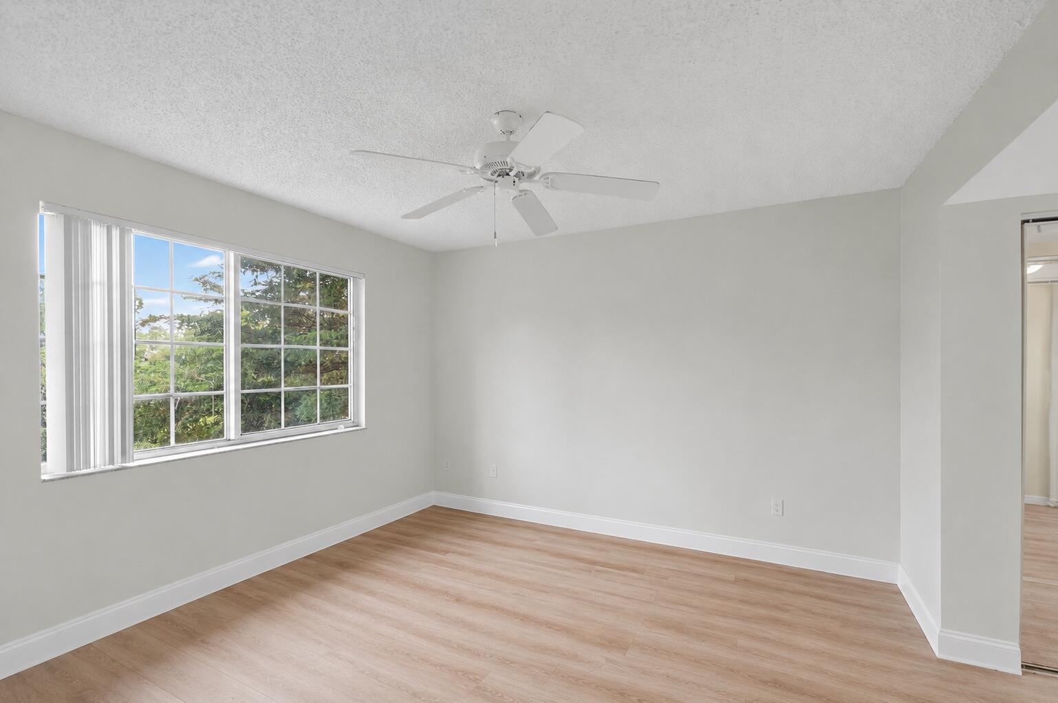 GRAND VIEW AT CRESTWOOD CONDO - Residential