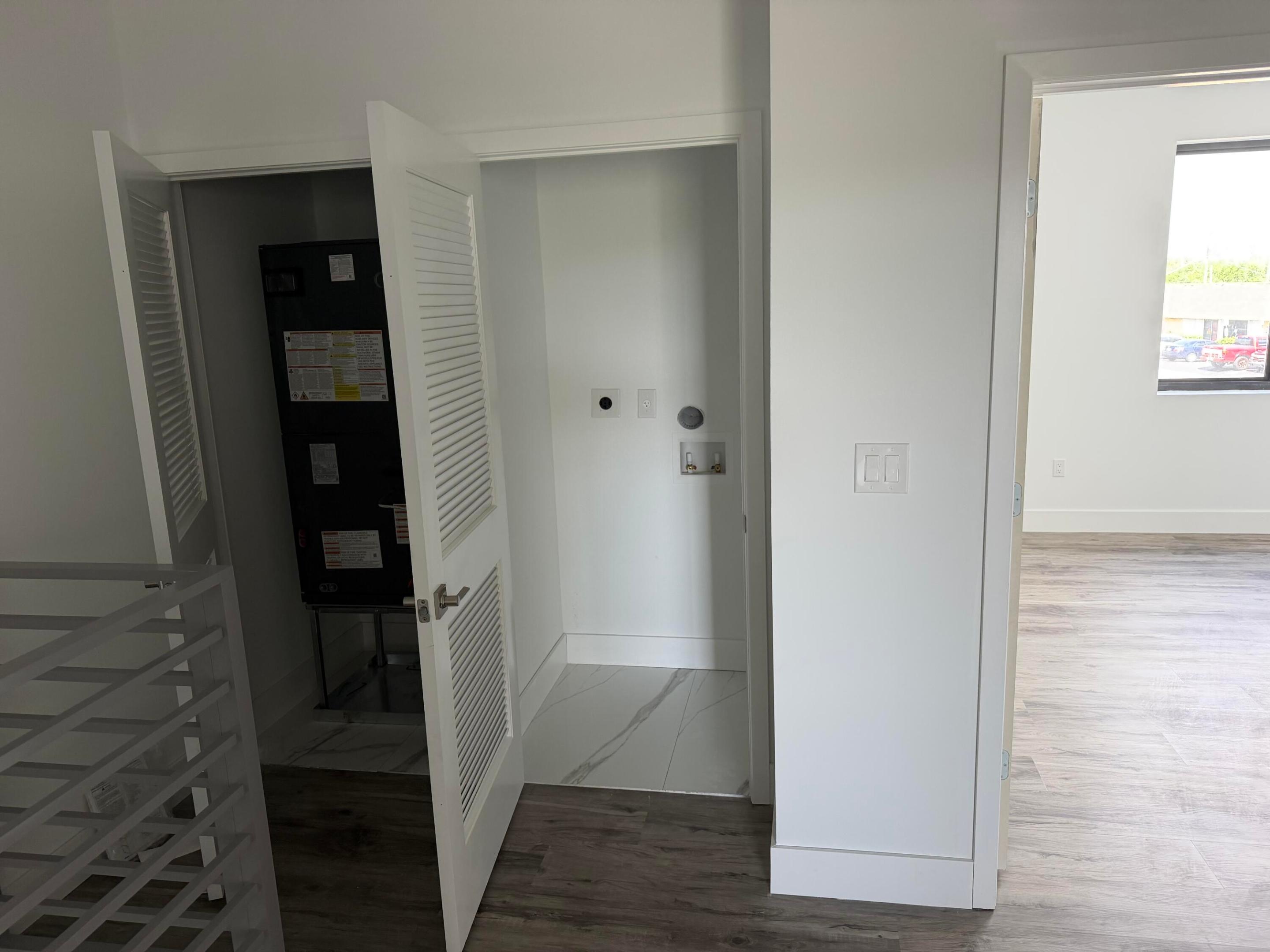 POMPANO TERRACE - Residential