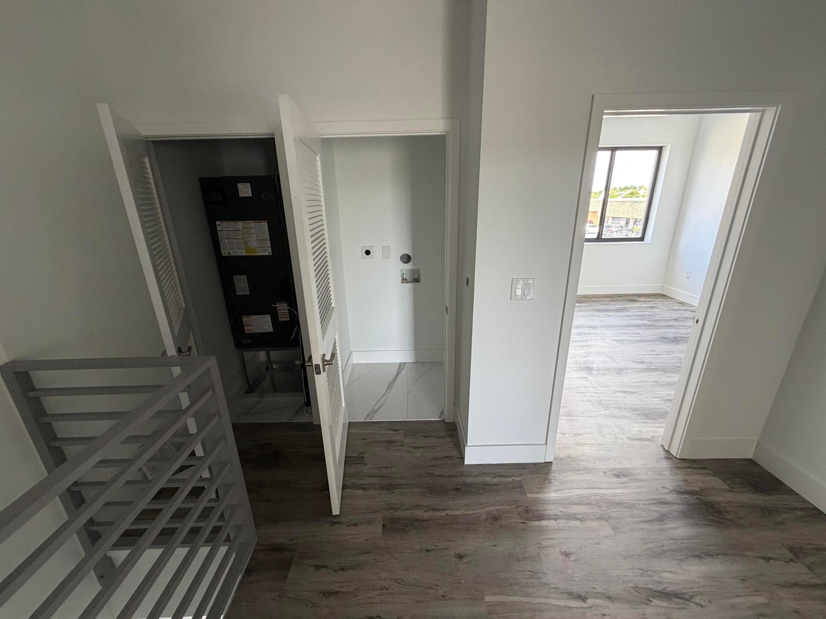 POMPANO TERRACE - Residential