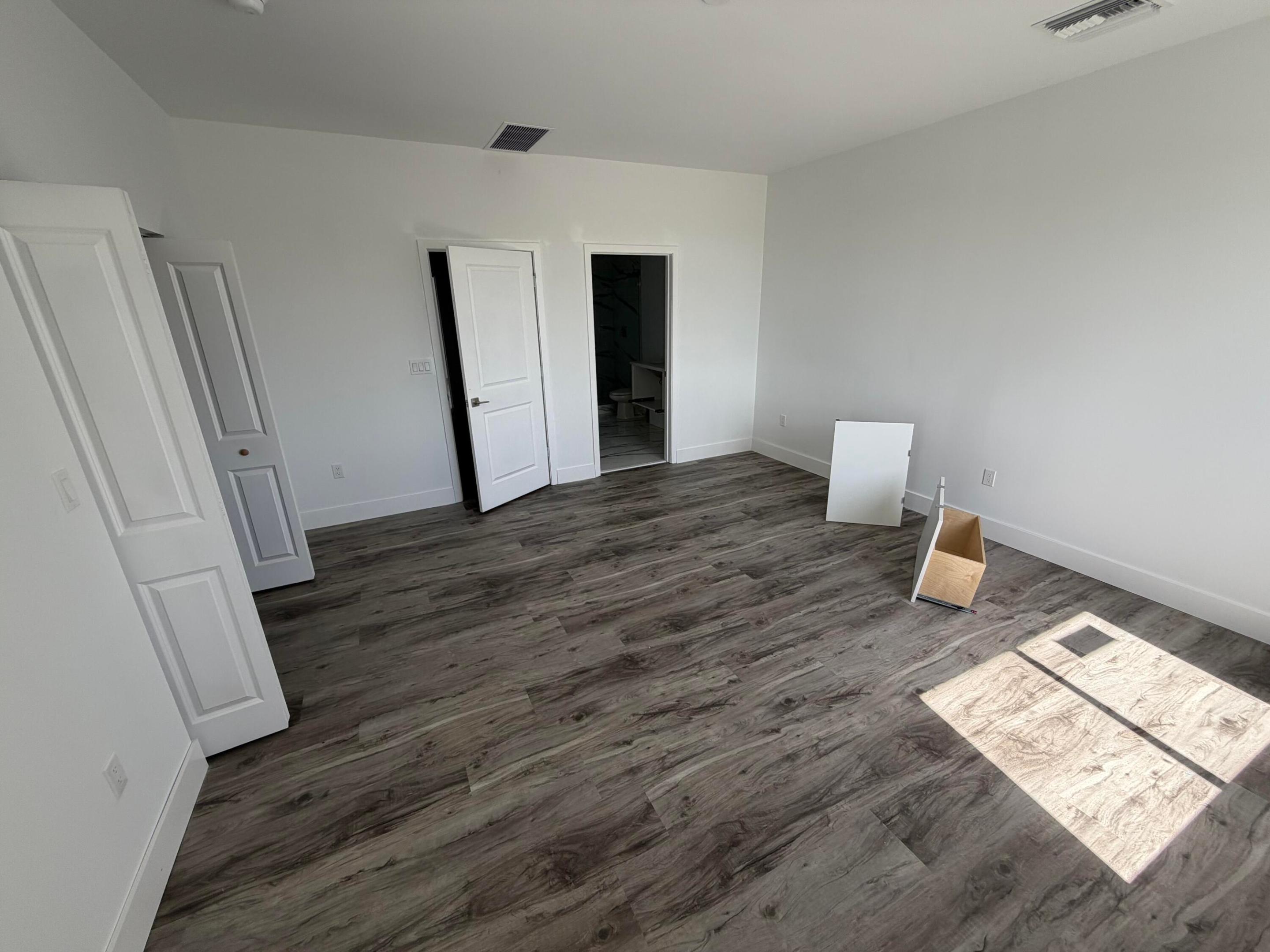 POMPANO TERRACE - Residential