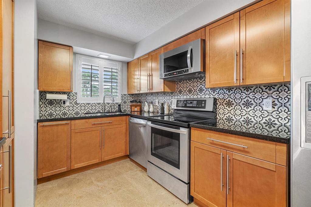 GOLF VIEW HARBOUR - Residential