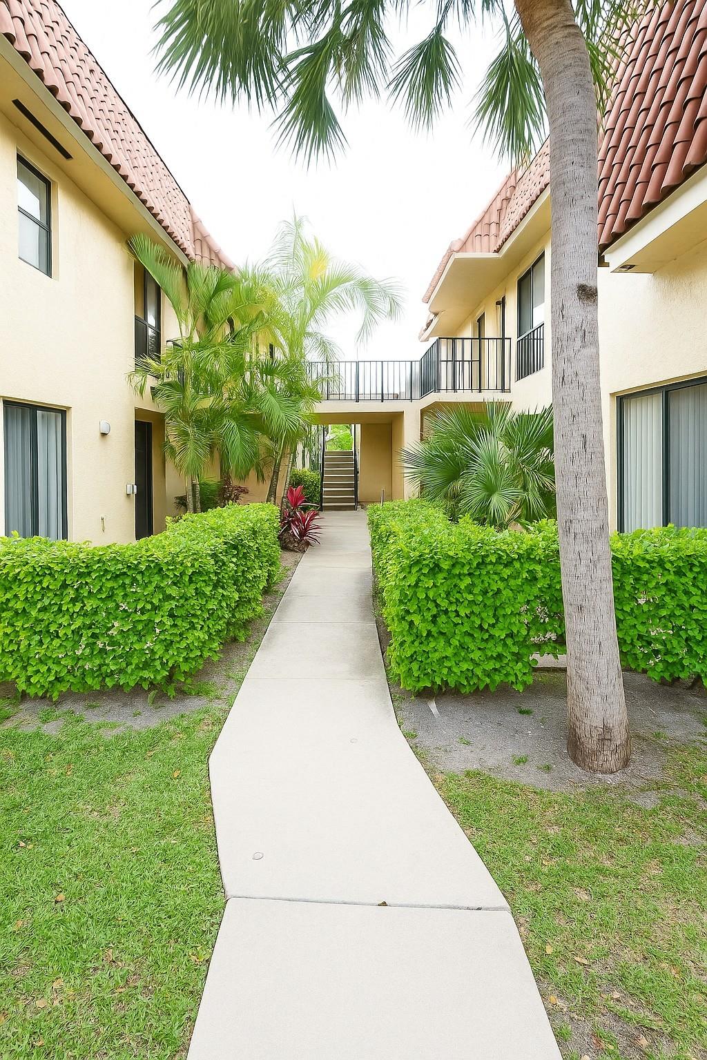 CYPRESS CREEK VILLAS - Residential