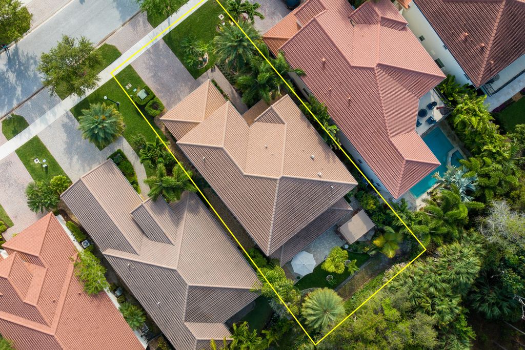 Photo of 12305 Aviles Circle, Palm Beach Gardens, FL 33418 (MLS # R10784357)