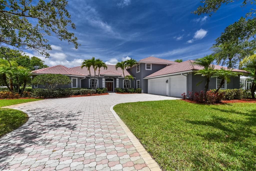 Photo of 4181 SW Parkgate Boulevard, Palm City, FL 34990 (MLS # R10719907)