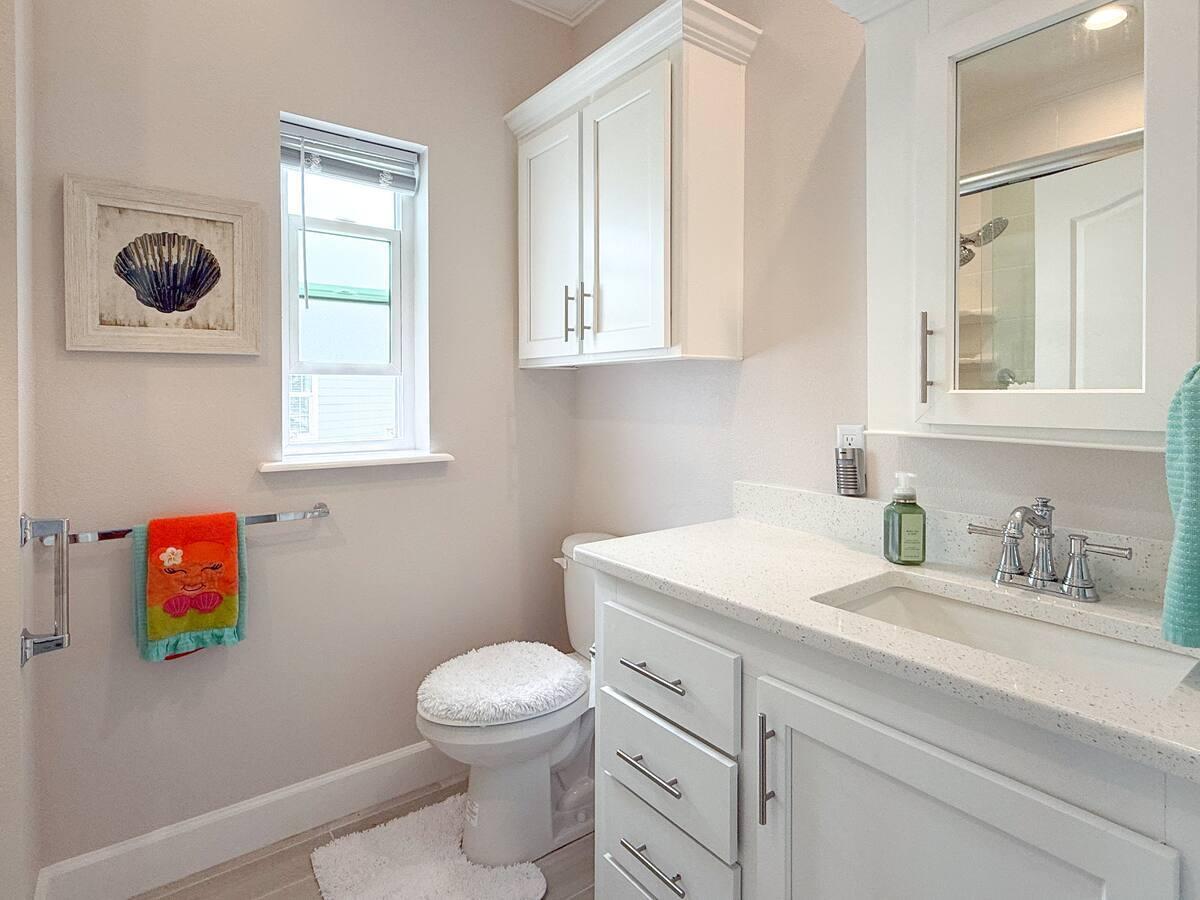 OCEAN BREEZE RESORT - Residential Lease