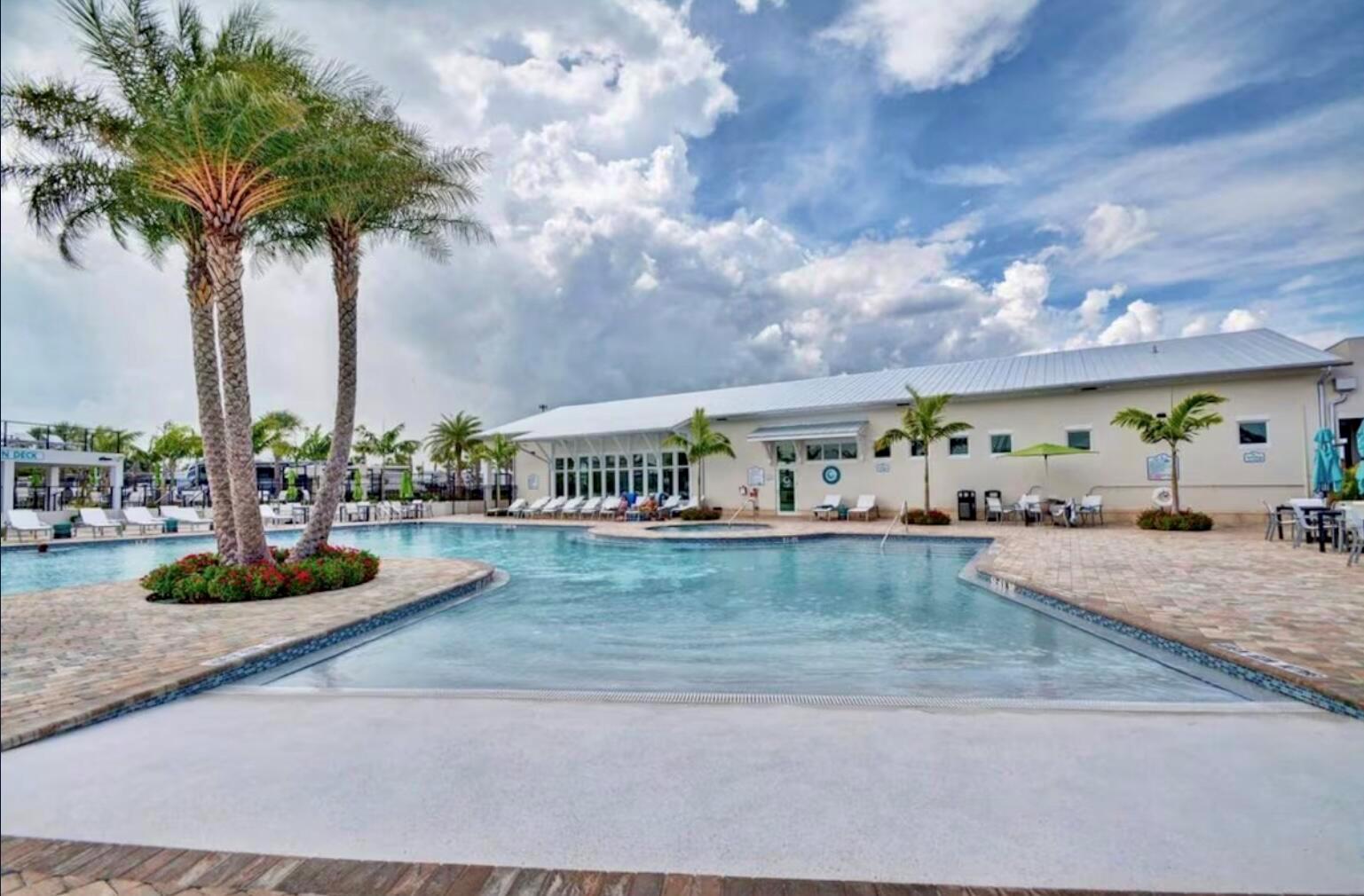 OCEAN BREEZE RESORT - Residential Lease