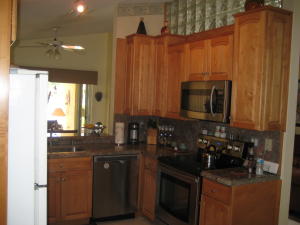 RAINBOW LAKES - Residential Lease