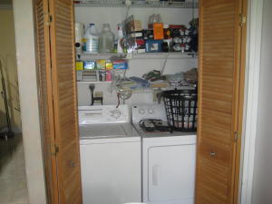 RAINBOW LAKES - Residential Lease