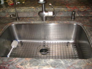 RAINBOW LAKES - Residential Lease