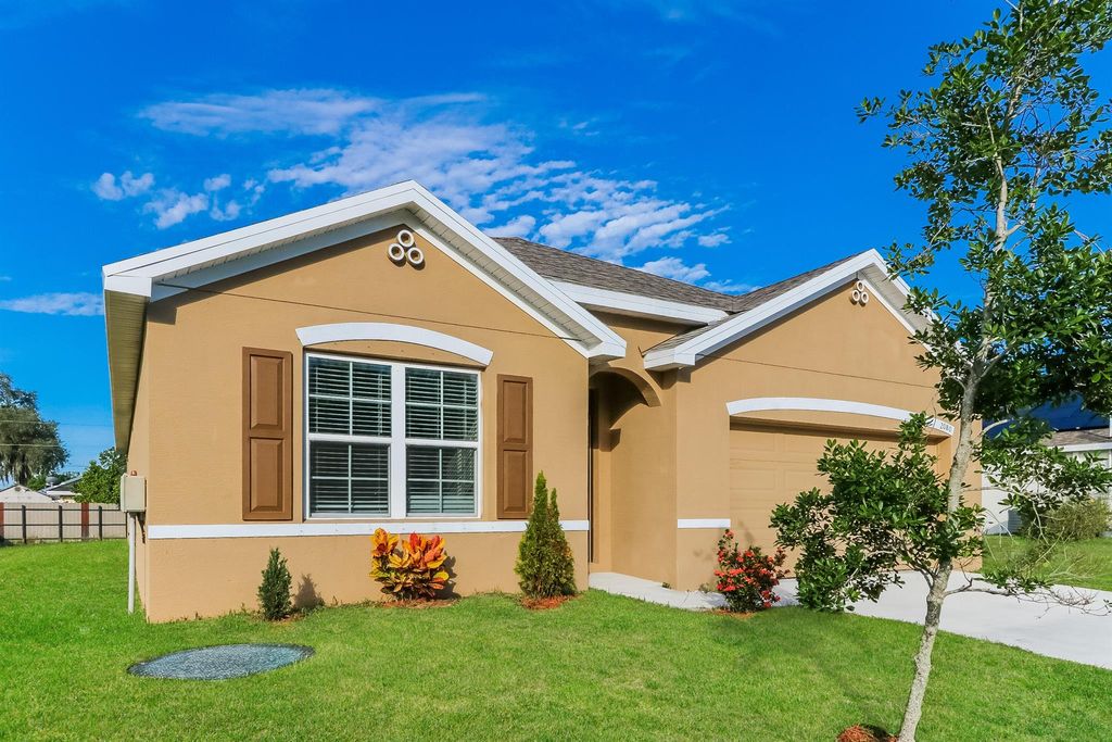 Photo of 2080 SW Leafy Road, Port Saint Lucie, FL 34953 (MLS # R11012669)