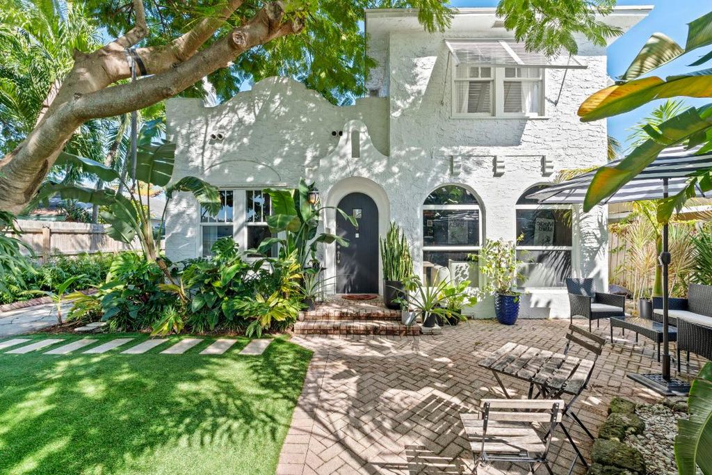Photo of 715 Kaye Street, West Palm Beach, FL 33405 (MLS # R11136197)
