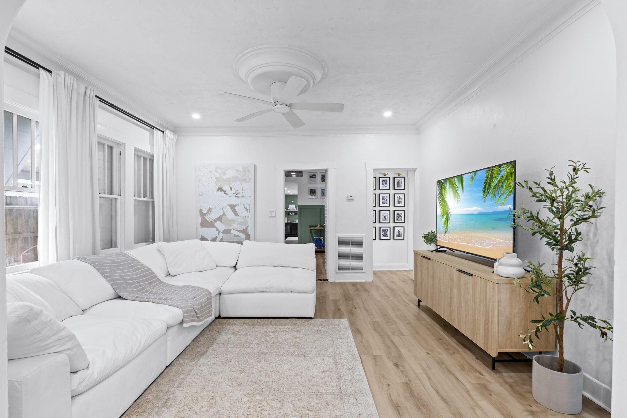 GARDENS THE IN - Residential Lease