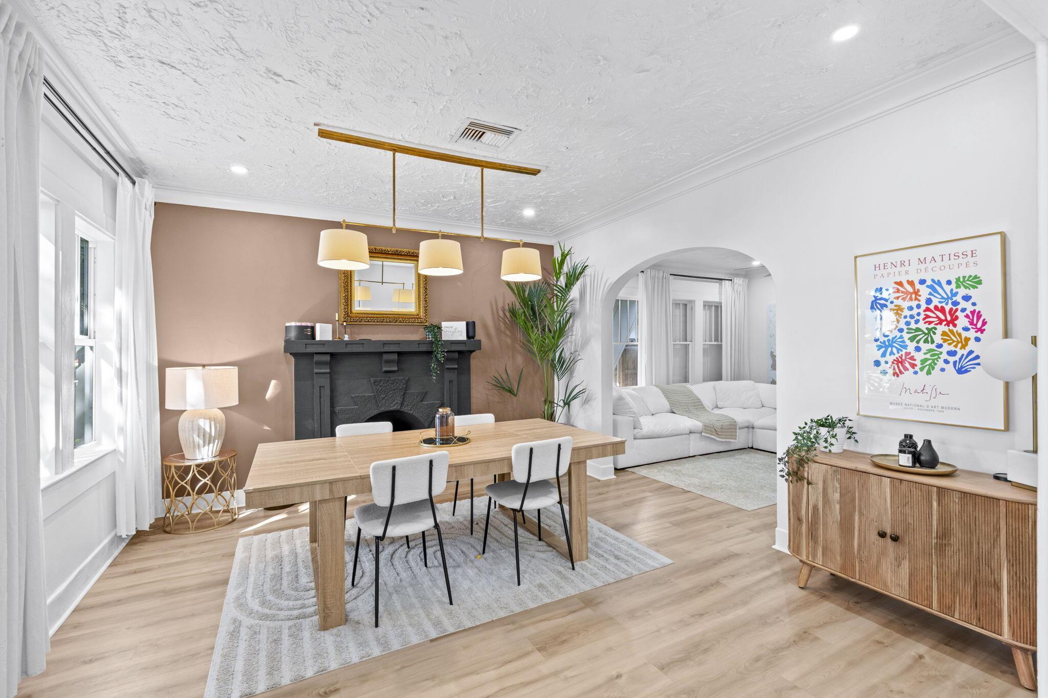 GARDENS THE IN - Residential Lease