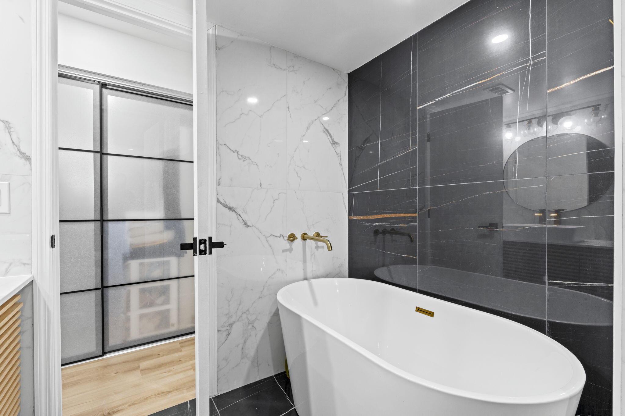 GARDENS THE IN - Residential Lease