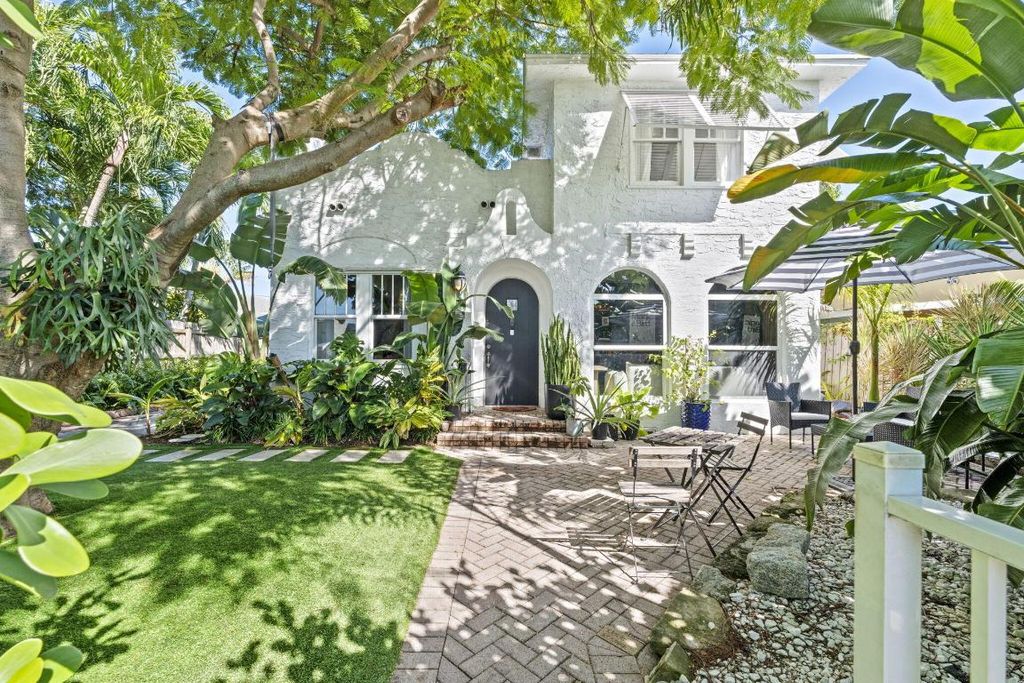 Photo of 715 Kaye Street, West Palm Beach, FL 33405 (MLS # R11136197)