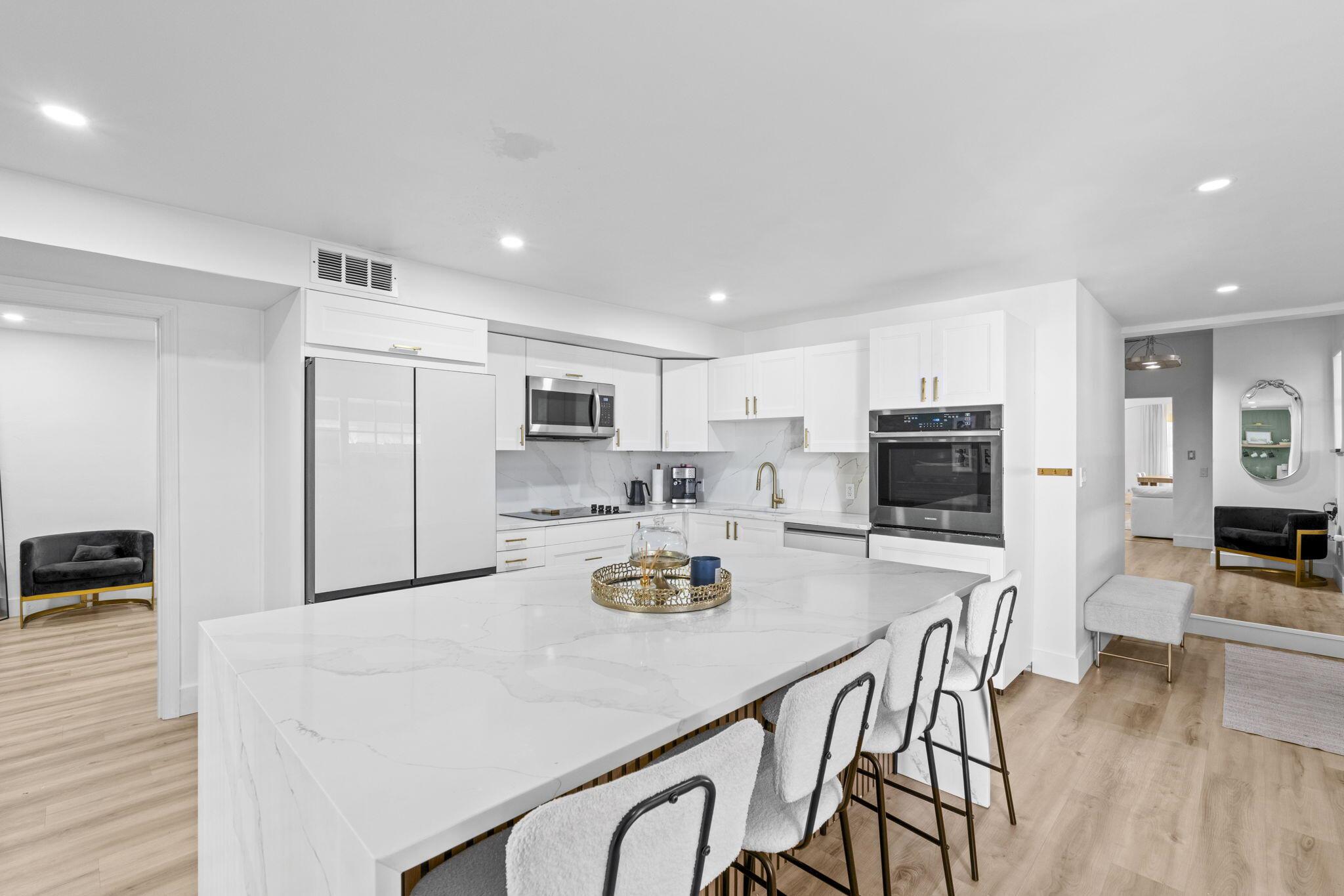 GARDENS THE IN - Residential Lease