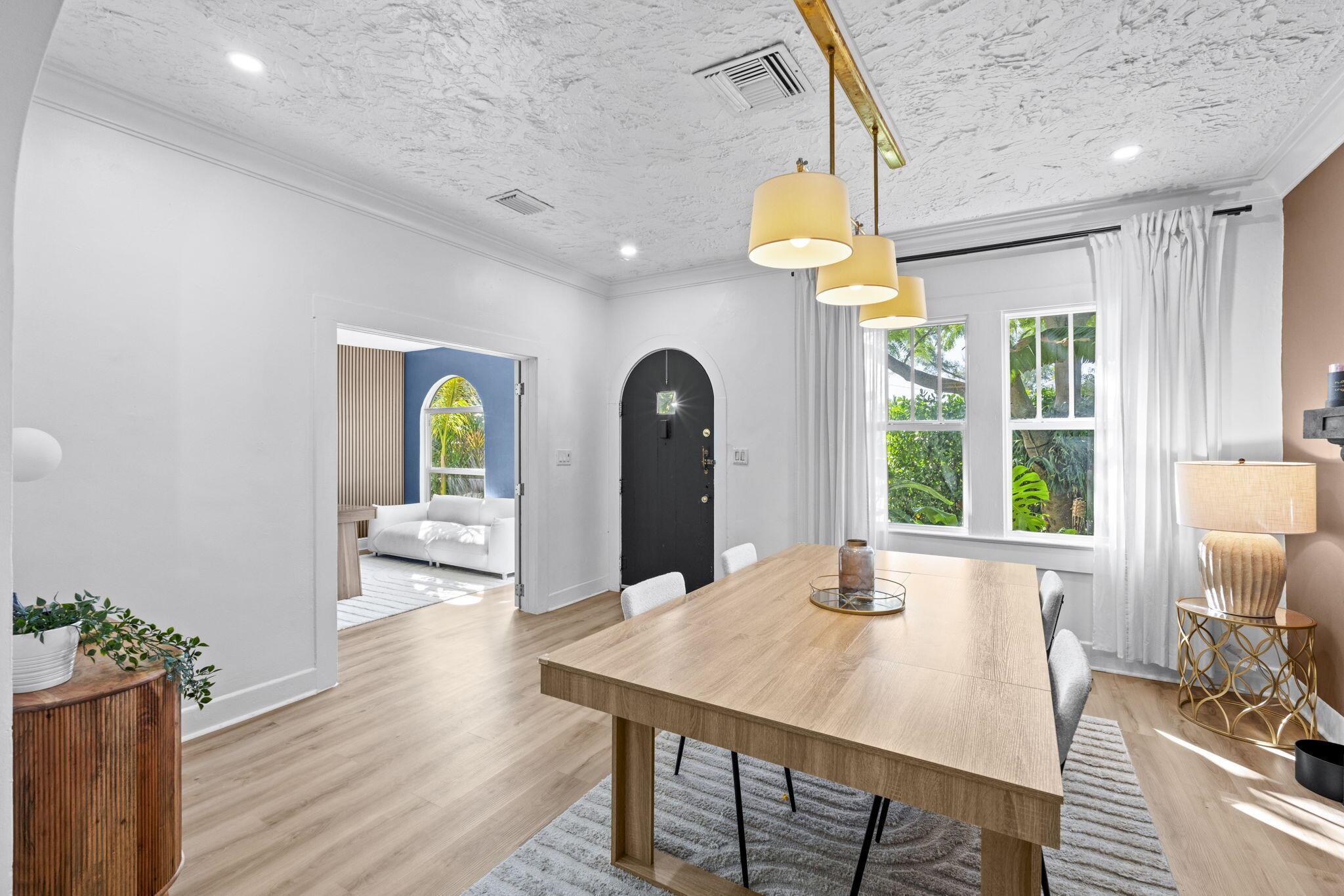 GARDENS THE IN - Residential Lease