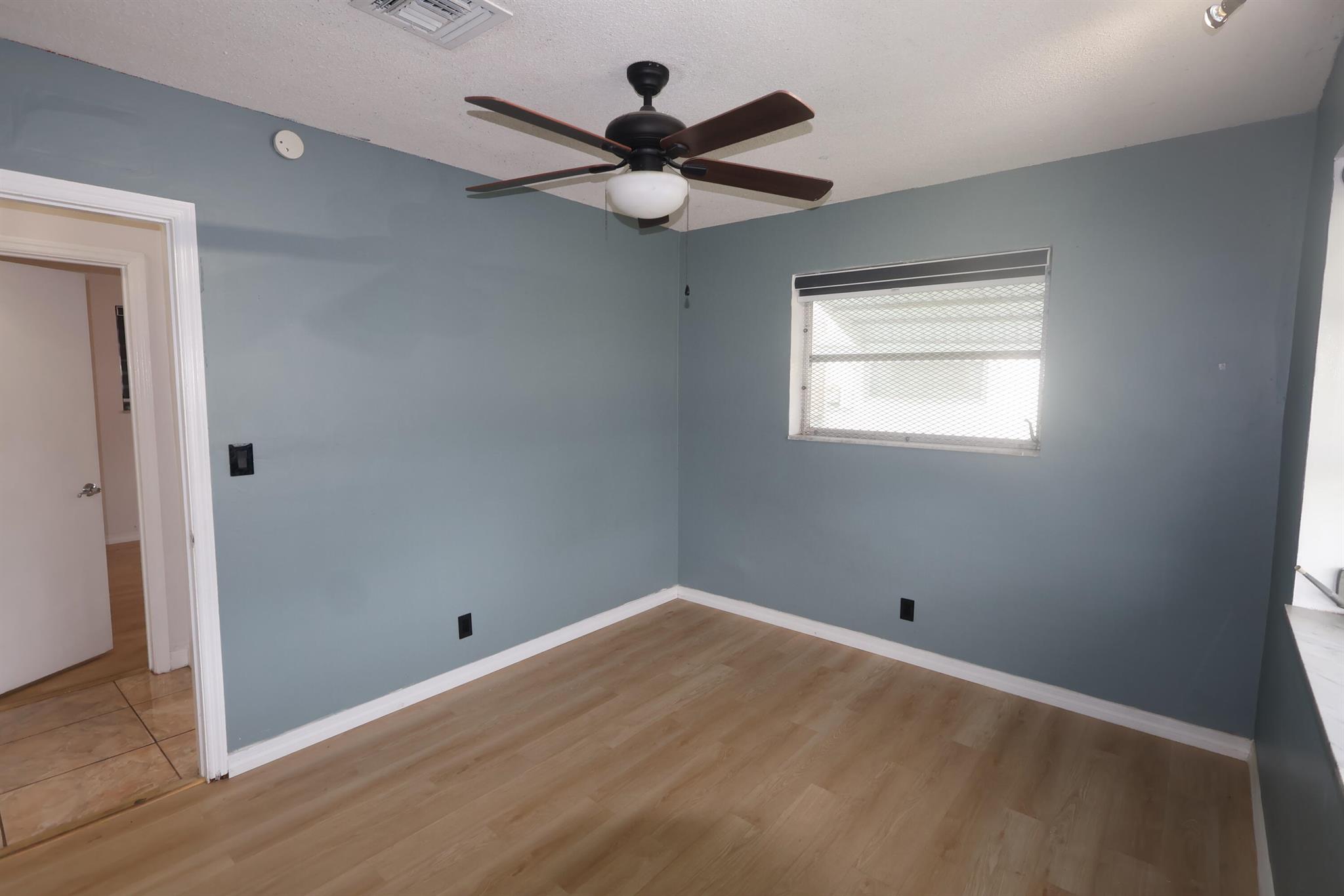 TAMARAC LAKES - Residential