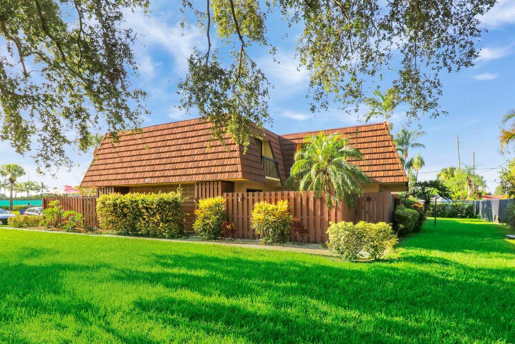 Photo of 825 Center Street #57b, Jupiter, FL 33458 (MLS # R10985397)