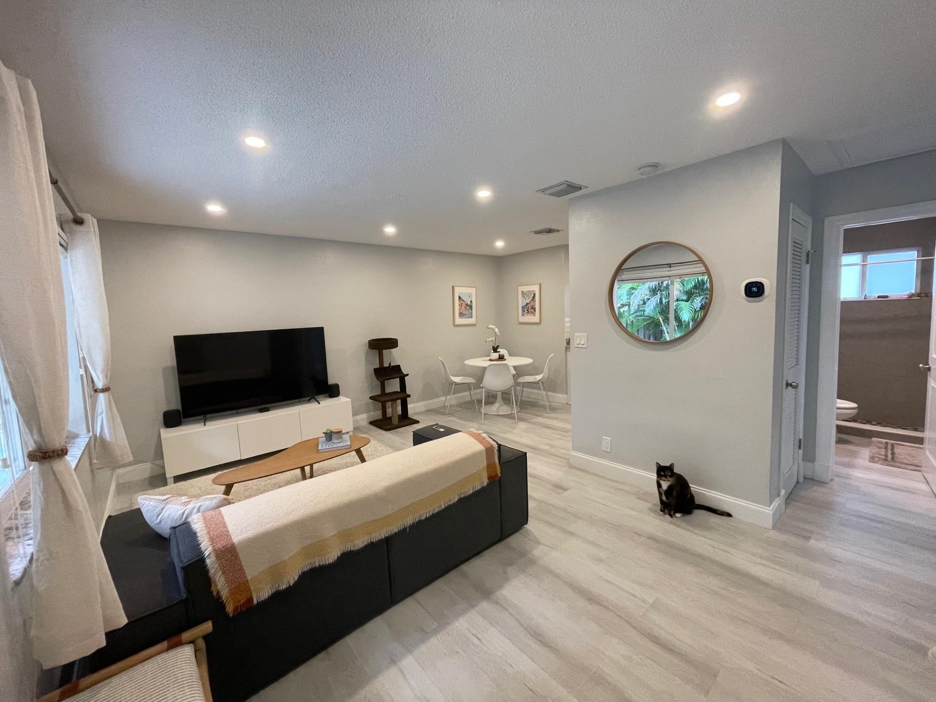 520 SW 6th Ave 1-2