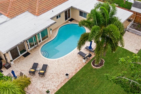 Photo of 2070 NE 63rd Street, Fort Lauderdale, FL 33308 (MLS # B26045912)