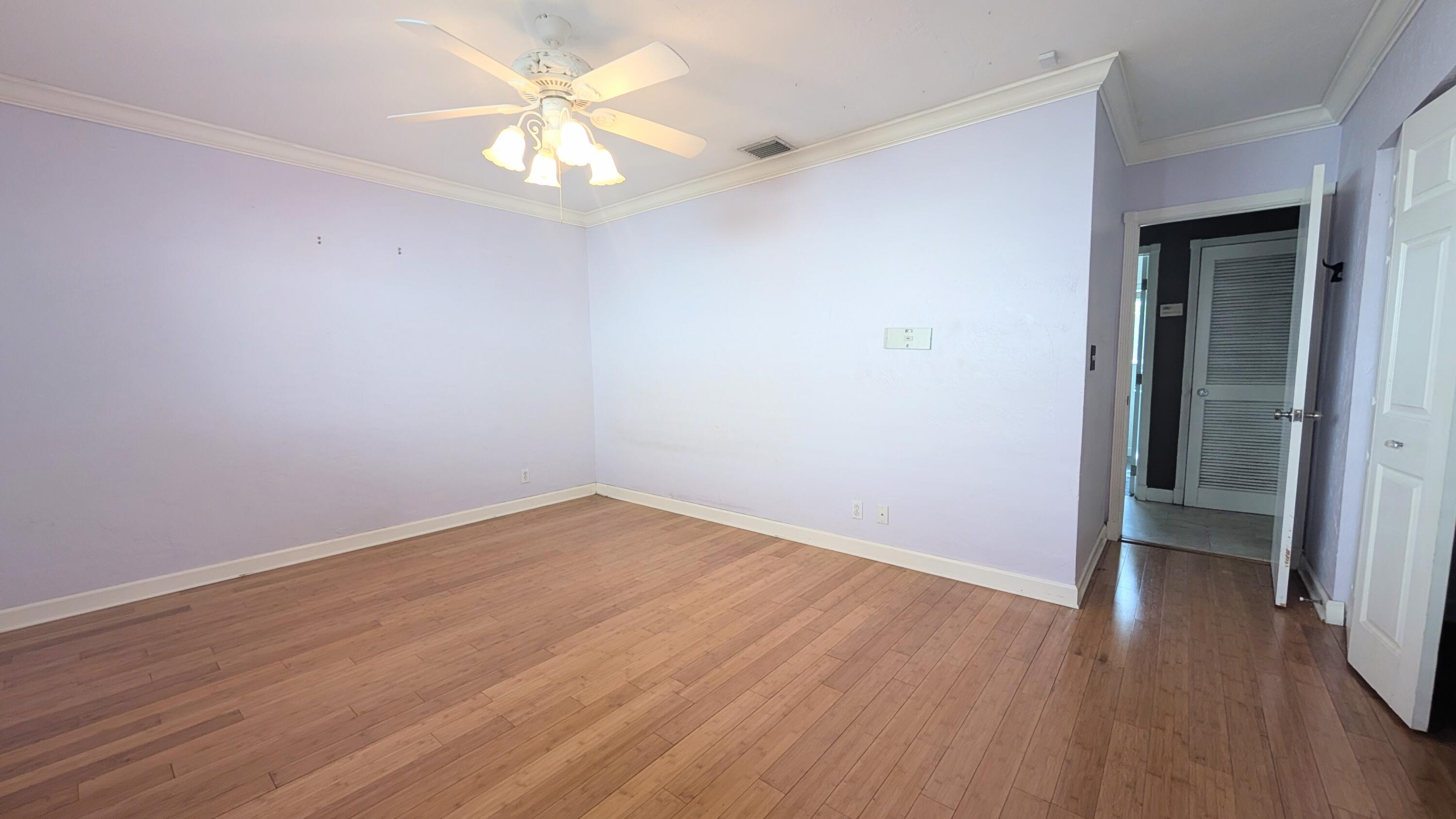 HOLLYWOOD - Residential