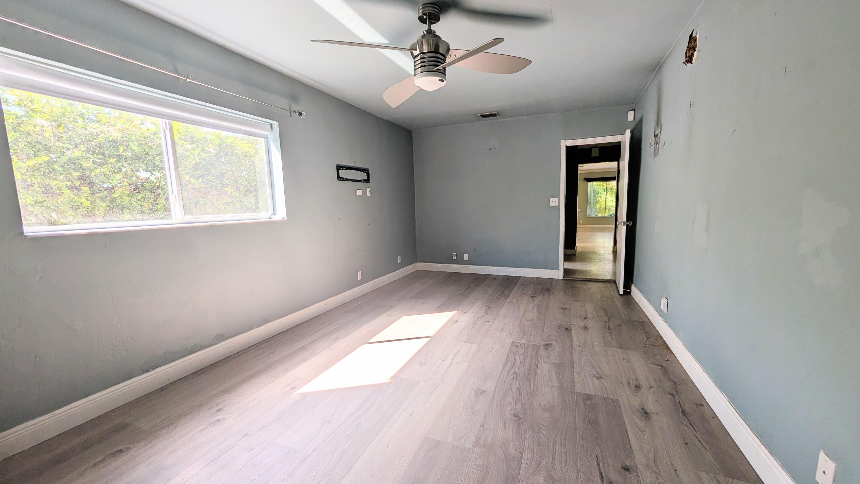 HOLLYWOOD - Residential