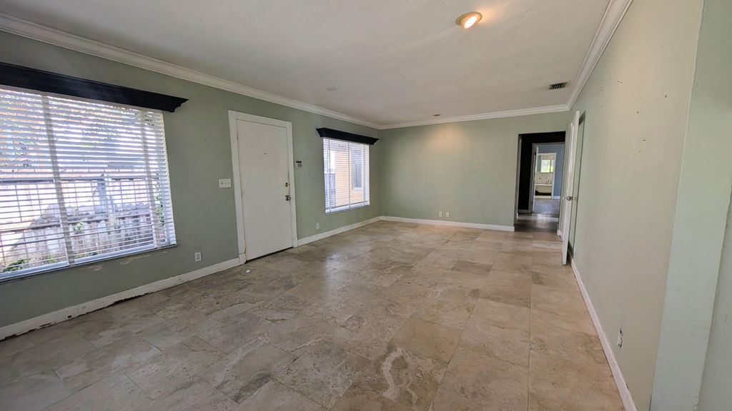 Photo of 1626 Tyler Street, Hollywood, FL 33020 (MLS # B26002038)