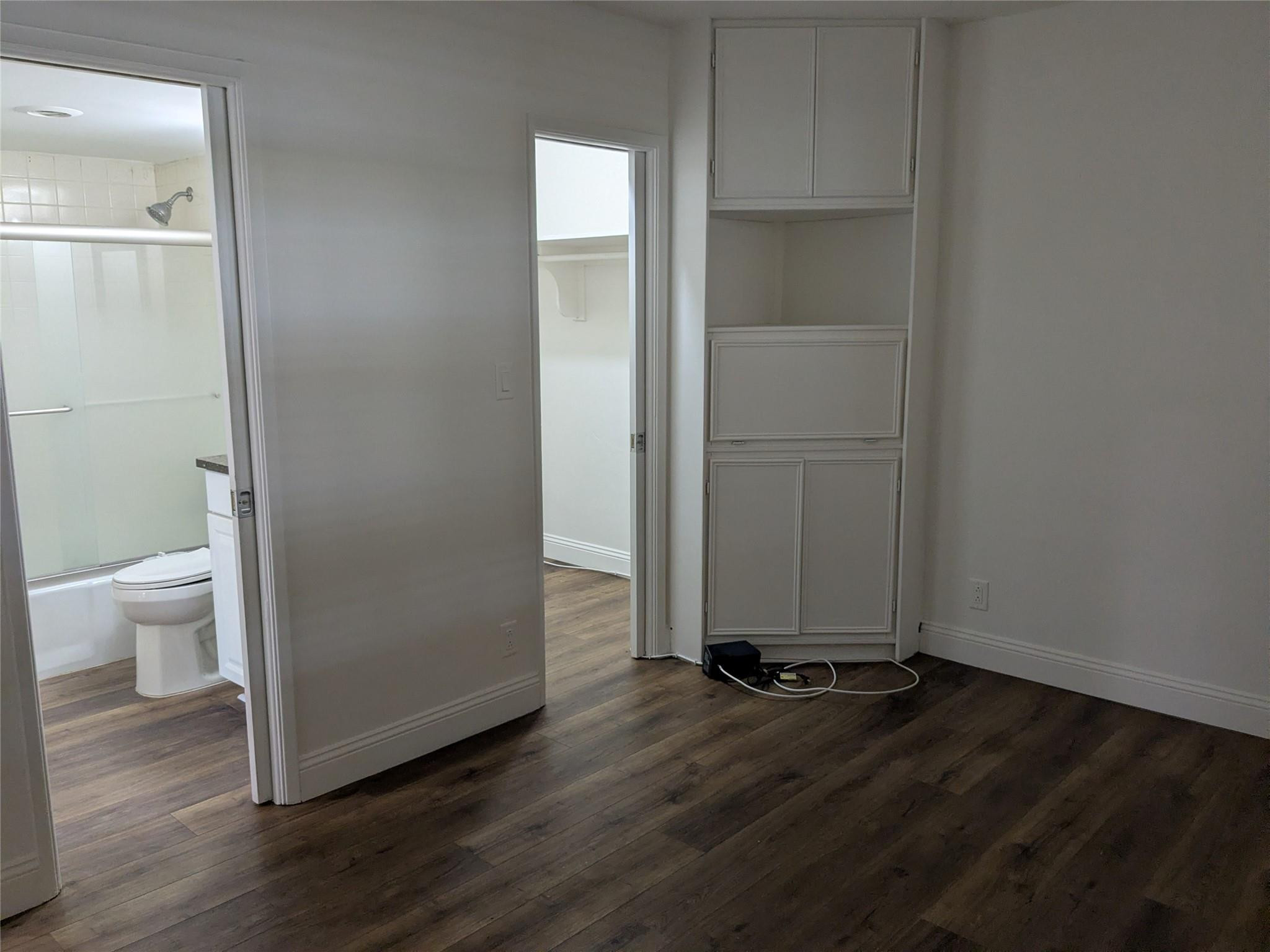 Middle River Villas - Residential