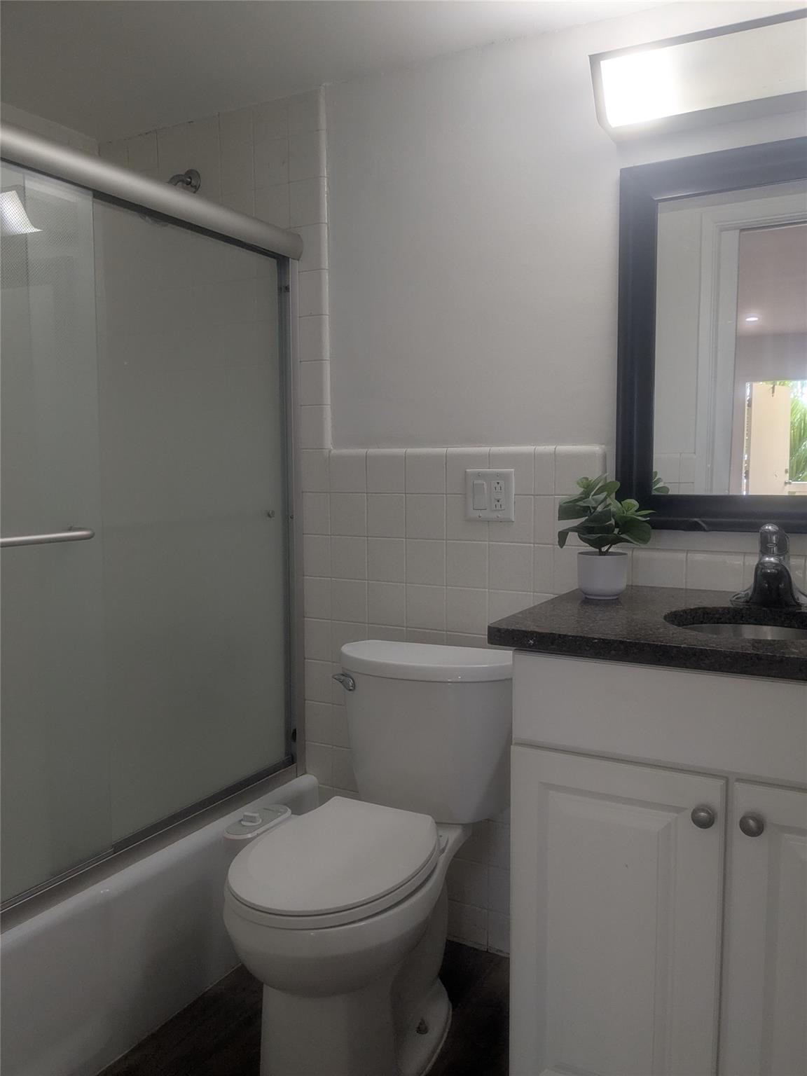 Middle River Villas - Residential