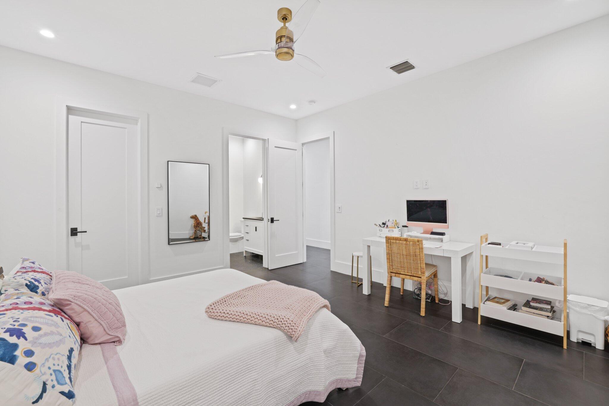 BEACHWAY NORTH - Residential