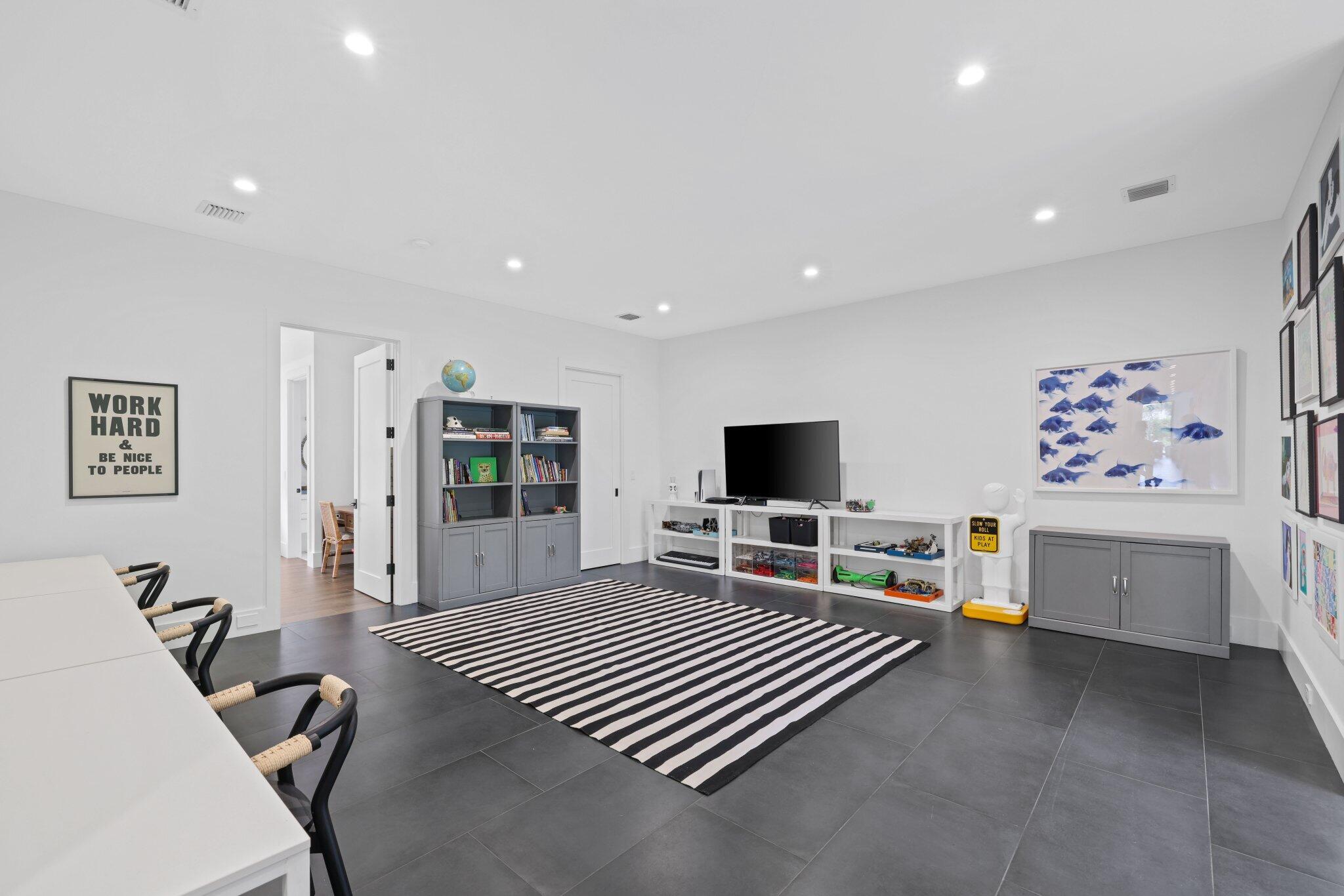 BEACHWAY NORTH - Residential