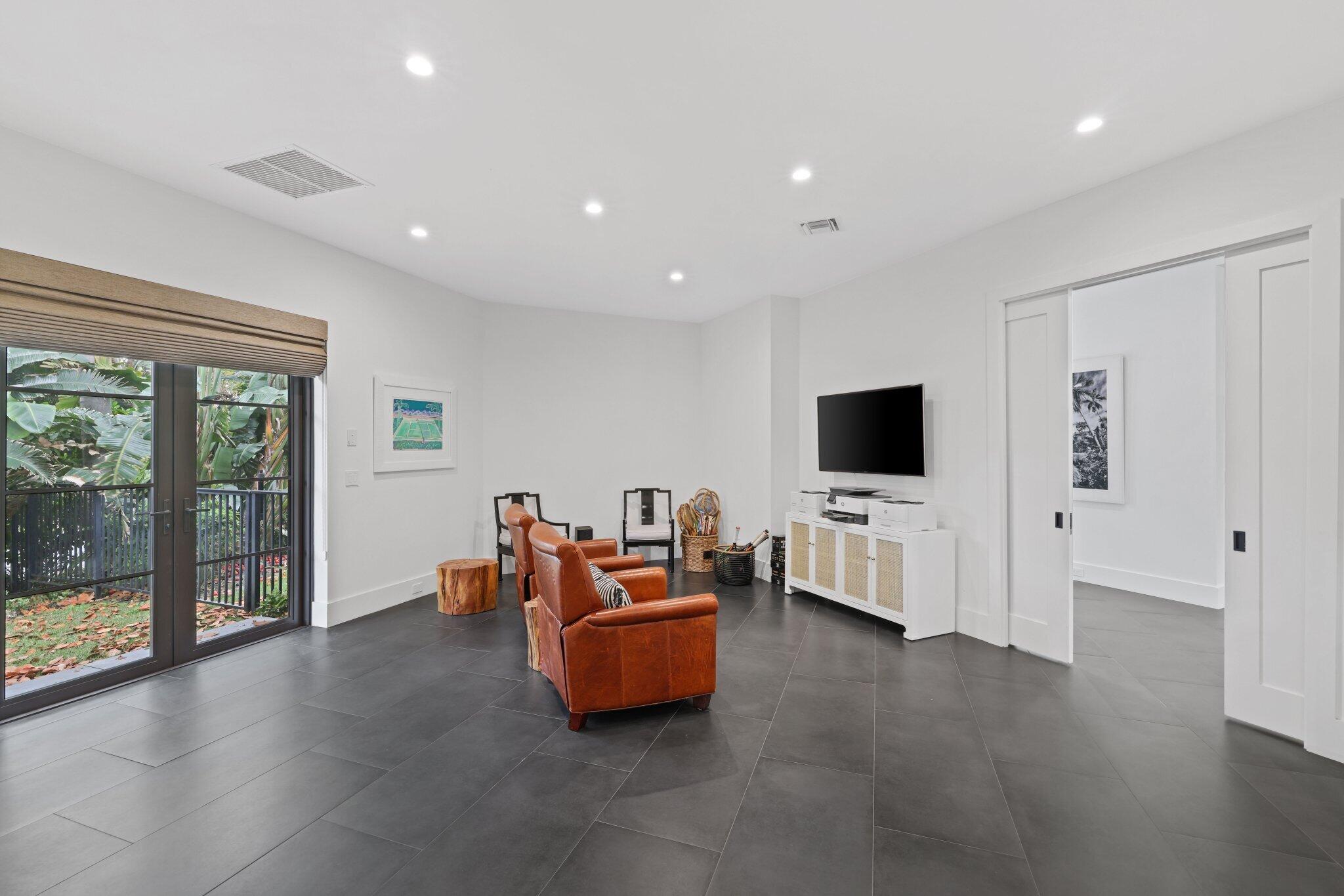 BEACHWAY NORTH - Residential