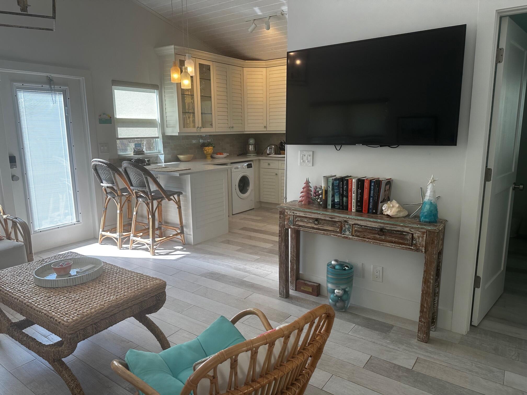 HIGHLAND PARK DELRAY - Residential Lease