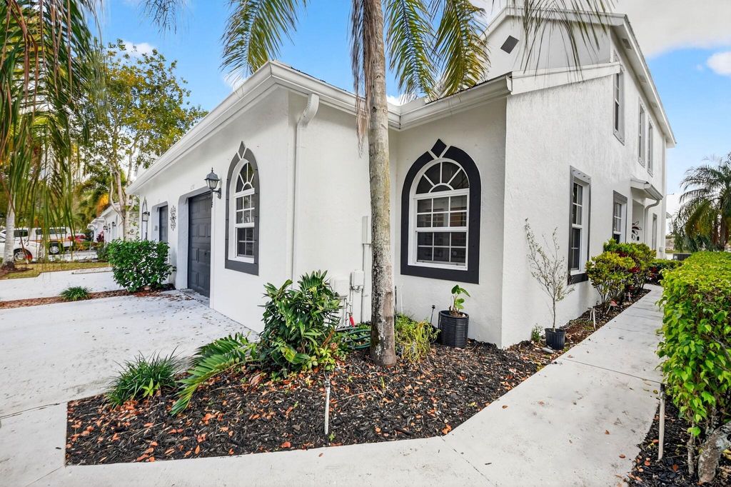 Photo of 10730 Pelican Drive, Wellington, FL 33414 (MLS # R11169518)